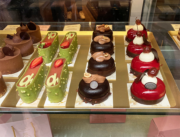 Patisserie Bee